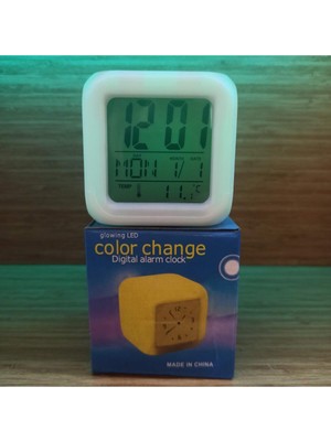 Renk Değiştiren Küp Saat