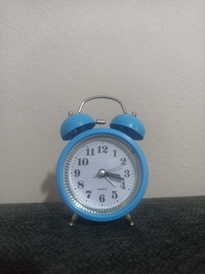 Sarehediyelik Çalar Saat Masa Saati