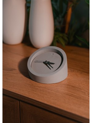 "monolit" Beton Masa Saati - Gri