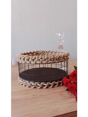 Mediterian Doğal görünümlü kahverengi hasır yuvarlak meyve sepeti, şık ve kullanışlı tasarım