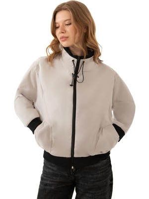 Freemen Spor Kadın Dik Yaka Su ve Rüzgar Geçirmez Oversize Crop Mevsimlik Yağmurluk Rüzgarlık