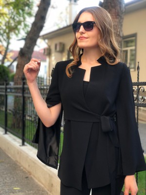 Ayhan Kadın Kolu Yırtmaçlı Yandan Bağlamalı Blazer Ceket