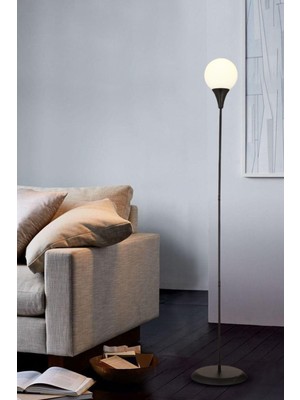 Mediterian Şık cam ve metal lambader, modern tasarım, siyah renk, yüksekliği 101-150 cm