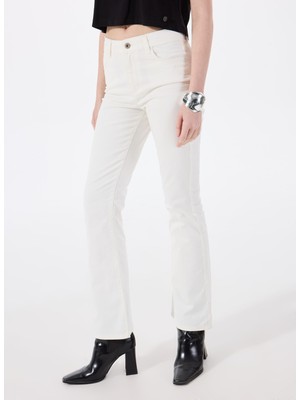 Mustang Standart Bel Düz Paça Flare Beyaz Kadın Denim Pantolon Georgıa Skınny Flare5