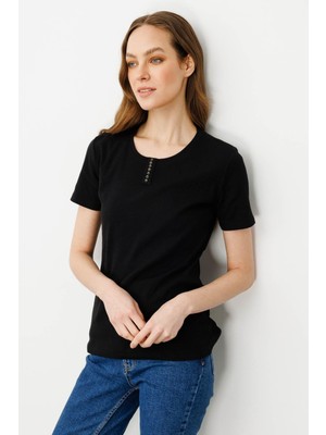 Desen Triko Kadın Yakası Düğmeli Pamuk Kaşkorse T-Shirt Siyah