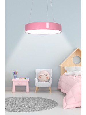 Mediterian Modern pembe LED avize, şık ve enerjik aydınlatma sağlar. Metal malzeme, 1 ampüllü.