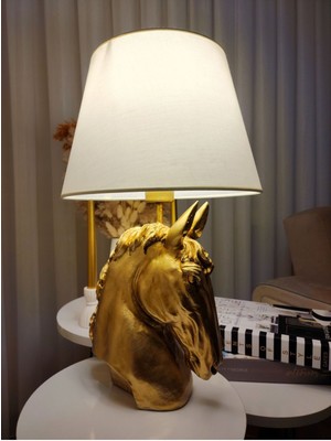 Dekoratif Gold At Figürlü Beyaz Şapkalı Abajur Biblo