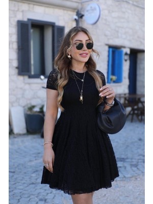 Buketli Kadın Içi Penyeli Full Dantel Kısa Kollu Kısa Elbise