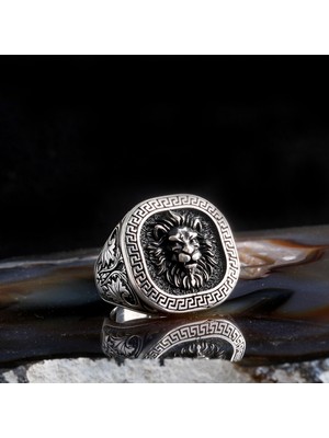 925 Ayar Gümüş Aslan Kabartma Model Erkek Yüzük