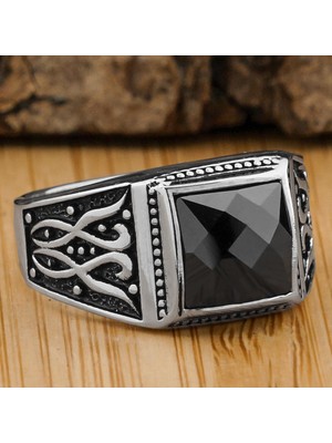 Siyah Zirkon Taşlı Desenli 925 Ayar Gümüş Yüzük