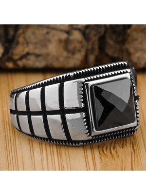 Siyah Zirkon Taşlı Çizgili 925 Ayar Gümüş Yüzük