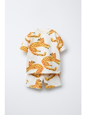 Magu Erkek Çocuk Pamuklu Ekru Aslan Desenli Yazlık Şortlu T-shirt Takım