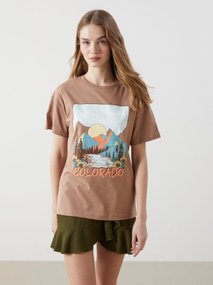 Xsıde  Bisiklet Yaka Colorado Baskılı Kadın Tişört  (S5)