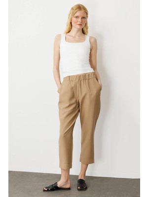Kadın Beli Lastikli Yan Cepli Havuç Kesim Keten Pantolon Camel