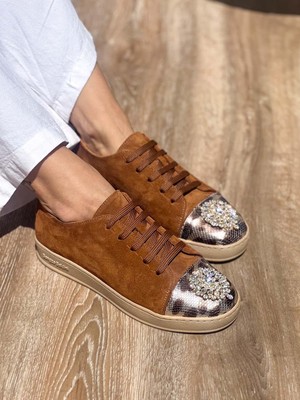 Noura Taş Detaylı  Deri Kadın Sneaker