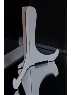 Büyük Boy Ahşap Çerçeve Pano Sunum Standı