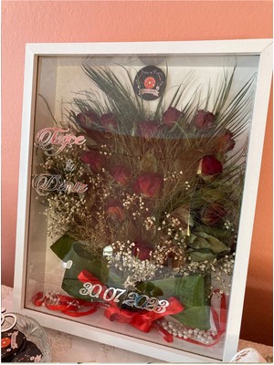 40 x 50  cm  Beyaz Gül Anı Çerçevesi! Ledsiz Derin Çerçeve! Gül Anı Çerçevesi-Gelin Buketleri Için