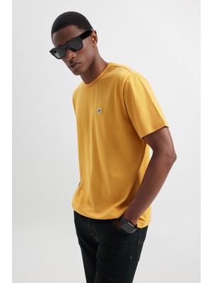 Lee L60UFQ200 Sarı Erkek Regular Fit Normal Kesim %100 Pamuk Bisiklet Yaka Tişört