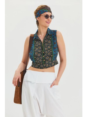 Gömlek Yaka Düğme Detaylı Crop Bluz