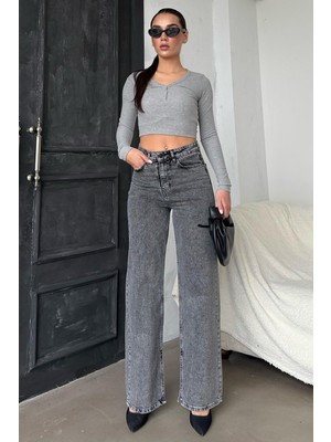 Siyah Yüksek Bel Paçası Yırtmaçlı Kadın Jean MG1384