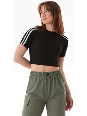 Fitilli Kolları Şeritli Crop Tişört
