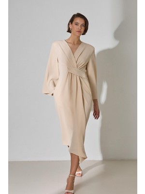 Setre Bej V Yaka Uzun Kol Bel Detaylı Midi Boy Elbise