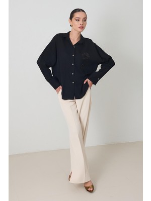 Siyah Nakış Detaylı Uzun Kollu Gömlek