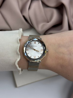 Kristal Kesim Camlı Çift Renk Gümüş ve Rose Gold Tek Taşlı Şık Tasarım Ferrucci Kadın Saati