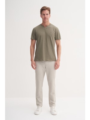 Cazador 25YCEEO04227 Haki Erkek V Yaka Patlı Slim Fit %100 Pamuk T-Shirt