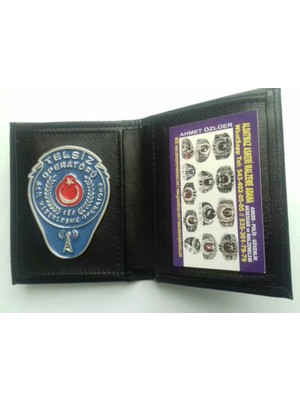 Aldatmaz Telsiz Operatörü,Amatör Telsizci Rozetli Cüzdanı,+1 Rozet AL.Sivile Satılmaz.
