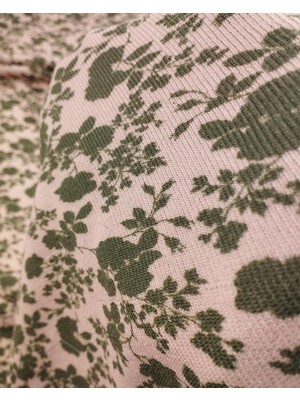 Pembe Üzeri Yeşil Çiçekli Triko Örme En: 160