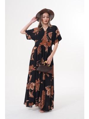 V Yaka Çiçek Desenli Yırtmaçlı Viskon Elbise