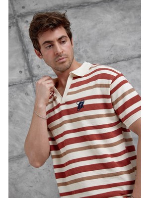 Nomarc Kırmızı Çizgili Örme Kumaş Yakalı Oversize Tshirt