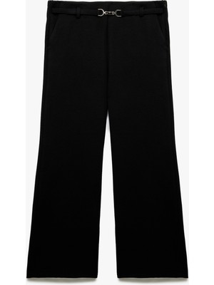 Koton Krep Kumaş Aksesuar Detaylı Cepli Düz Bol Paça Pantolon