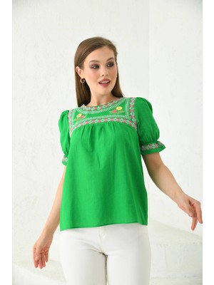 Bisiklet Yaka Nakış Işlemeli Dokuma Gömlek