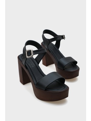 Capone Outfitters Dolores Platform Tek Bantlı Kadın Sandalet