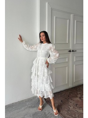 La Mode Istanbul Beyaz Valonlu Şeritli Kat Kat Elbise