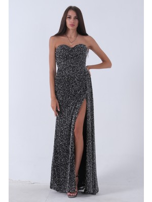 Siyah Taş Boncuk Işlemeli Yırtmaçlı Straplez Abiye 9705300.01