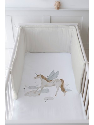 Tuğba Kuğu Bebek Başucu Koruyucu ve Baskılı Çarşaflı Uyku Seti - Royal Serisi - Flying Unicorn