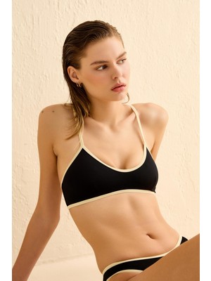 Aquella Biyeli U Kesim Üçgen Bikini Takım