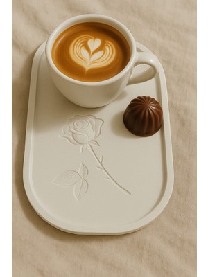 Gül Çizimli El Yapımı Dekoratif Tabak – Özel Tasarım (23 x 13 Cm)