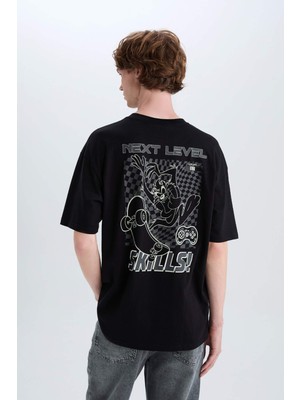 DeFacto %100 Pamuk Looney Tunes Boxy Fit Bisiklet Yaka Sırt Baskılı Kısa Kollu Tişört D6773AX25SP