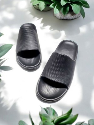 Yazlık Eva Kaydırmaz Taban Islak Zemin Terlik