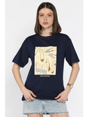 Gülseli Kadın Bisiklet Yaka Taş Işlemeli Baskılı Kadın Tişört P-00016725