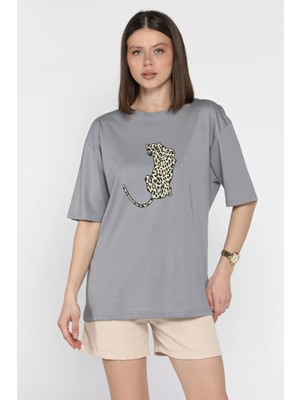 Gülseli Kadın Bisiklet Yaka Ön Baskılı Tişört P-00016162