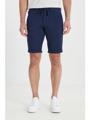 Pamuklu Slim Fit Dar Kesim Beli Bağlamalı Yan Cepli Çizgili Şort