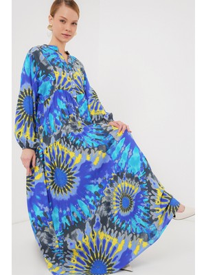 2423 Otantik Desenli Tesettür Elbise - N. Saks