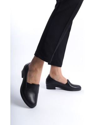 KAFKASLAR AYAKKABI  Deri Kısa Topuklu Ortopedik Kadın Anne Ayakkabı