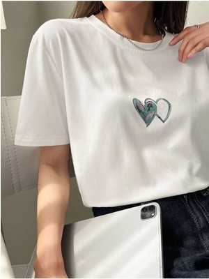 Cakkey Kadın Oversize T-Shirt Beyaz Çift Kalp Baskılı Kısa Kol İnce Örme Kumaş