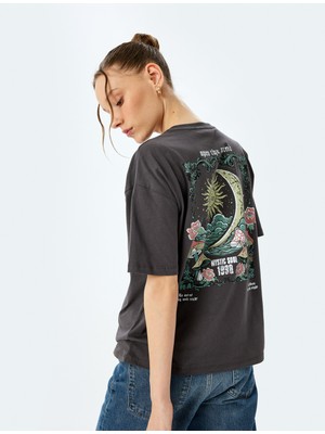 Koton Baskı Detaylı Kısa Kollu Bisiklet Yaka Pamuklu Tişört